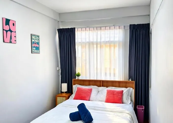 Entire 4storey 10pax 800 M Walk To Bts Phayathai In Cbd Near Siam, Centralworld بانكوك
