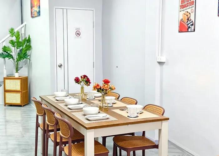 Entire 4storey 10pax 800 M Walk To Bts Phayathai In Cbd Near Siam, Centralworld * بانكوك